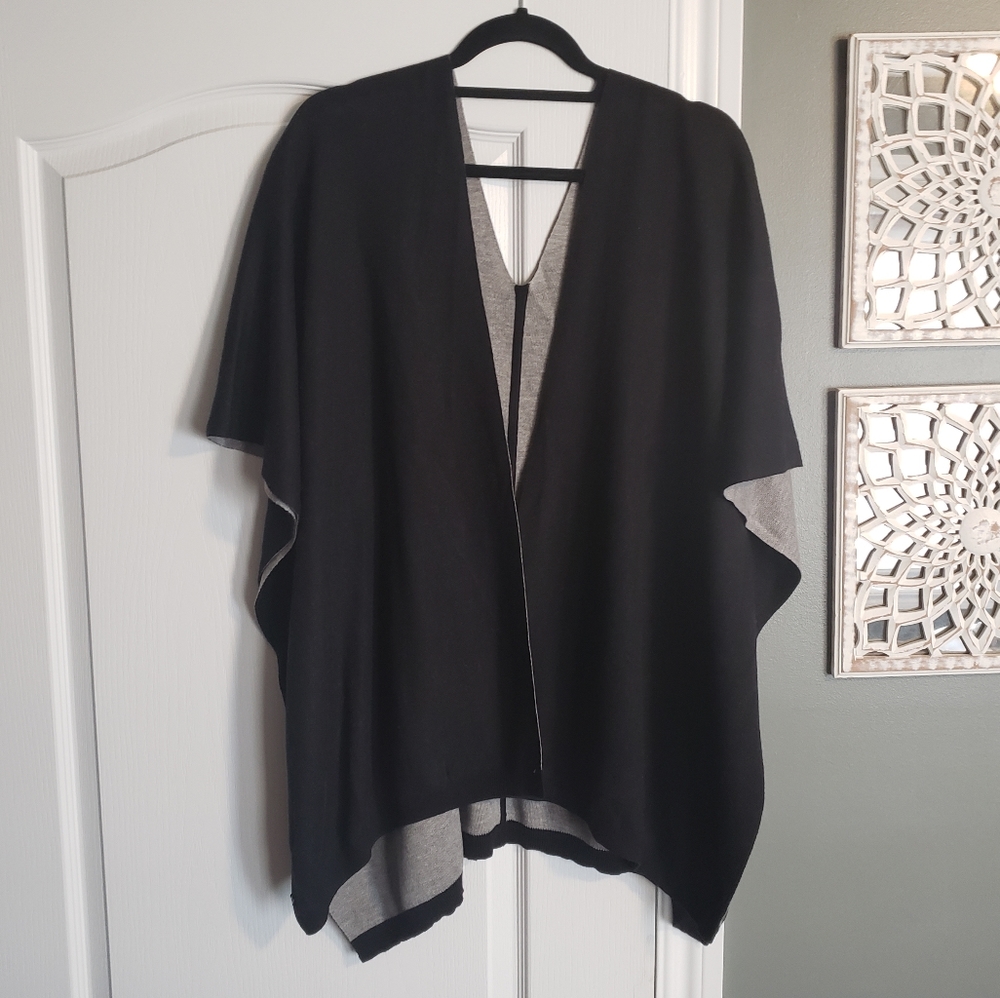 Lululemon Reversable Cape